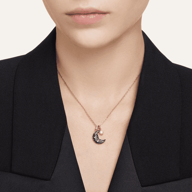 image of Moon pearl pendant necklace