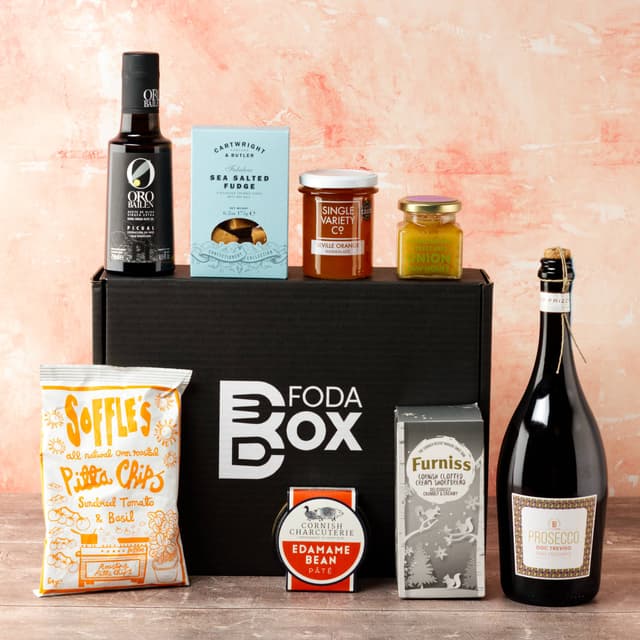 image of Traditional food & drink hamper
