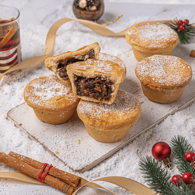 image of Box of 6 deep filled mince pies
