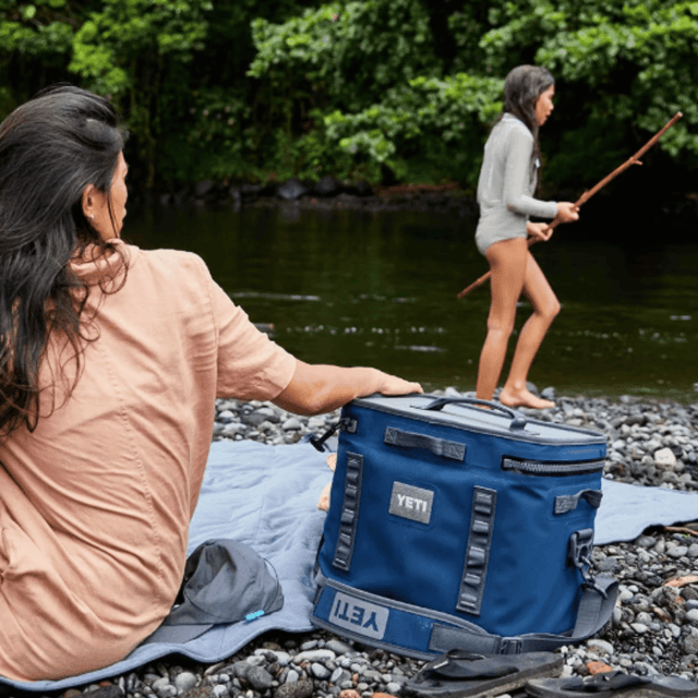 image of Hopper Flip 8 cool bag