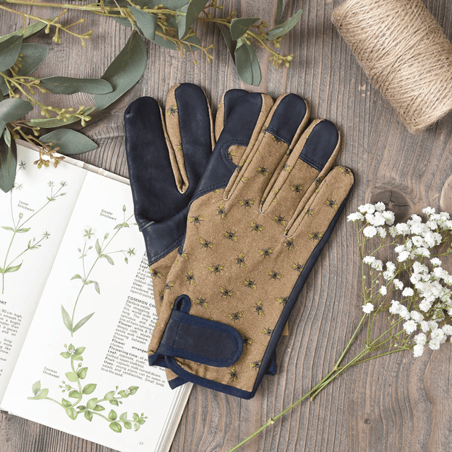 image of Bees gardening gloves