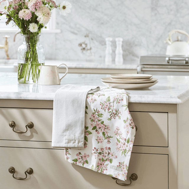 image of Blossom tea towel set