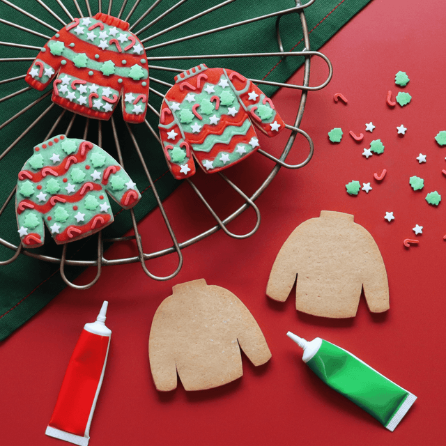 image of DIY Christmas jumper biscuits