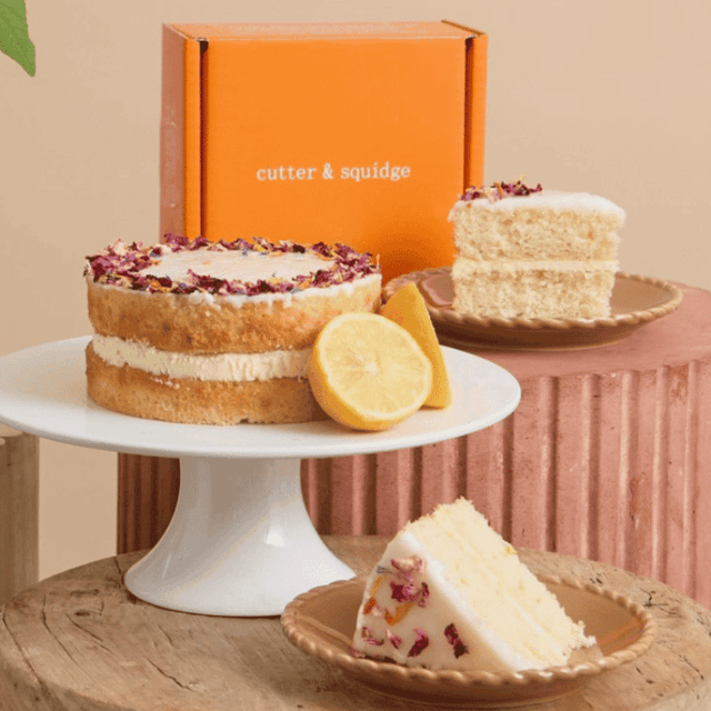 image of Large sponge cake