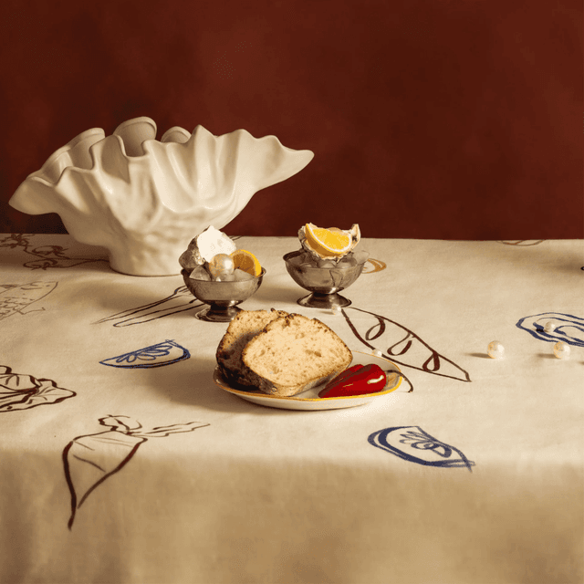 image of Illustrated table cloth XL