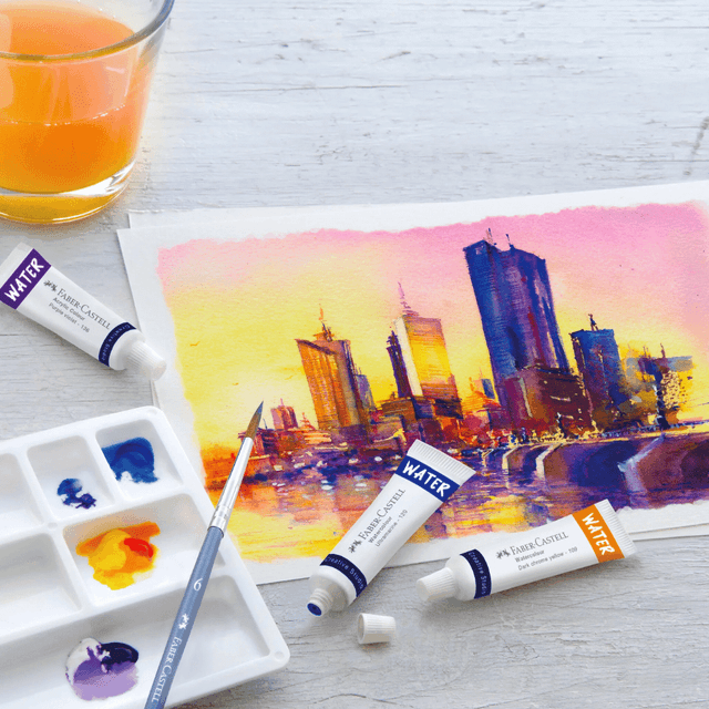 image of Set of 24 watercolours & mixing palette
