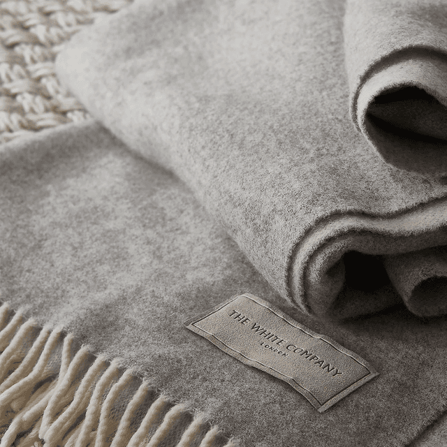 image of Wool cashmere throw