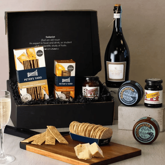 image of Prosecco & cheese hamper