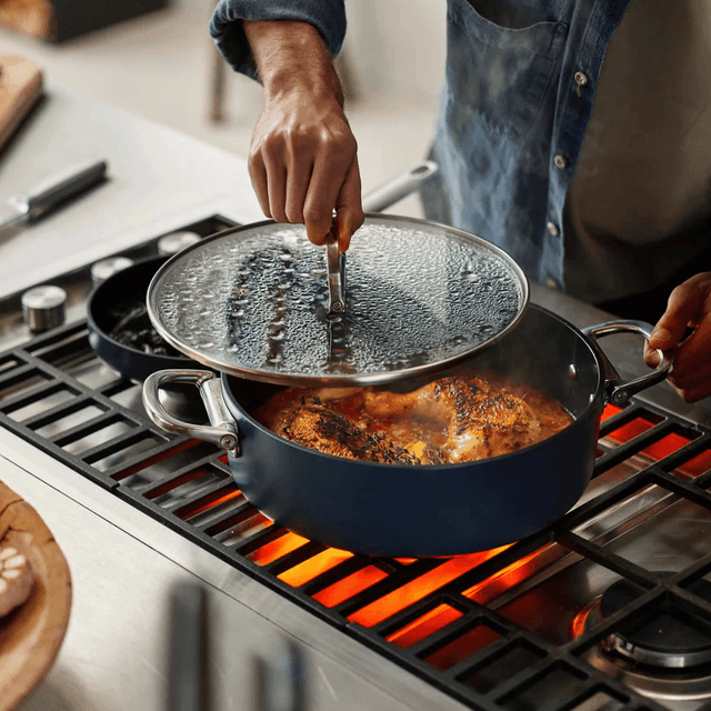 image of Non-stick casserole pan & lid