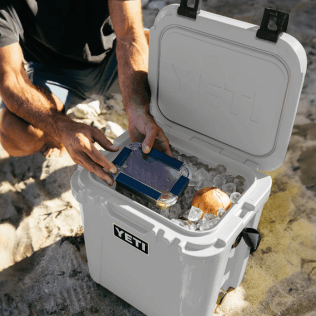 image of Roadie 24 cool box