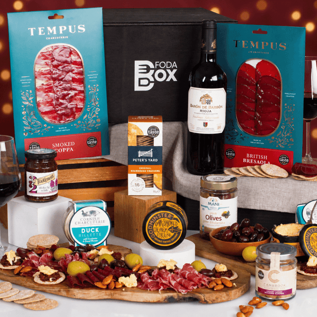 image of Luxury gourmet feast hamper