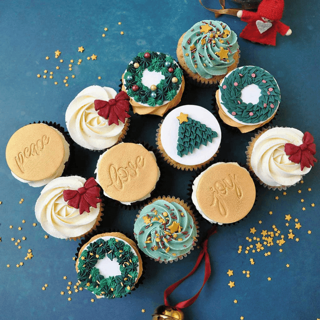 image of Box of 12 Christmas cupcakes
