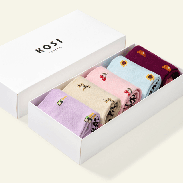 image of 5 pairs of women's bamboo socks