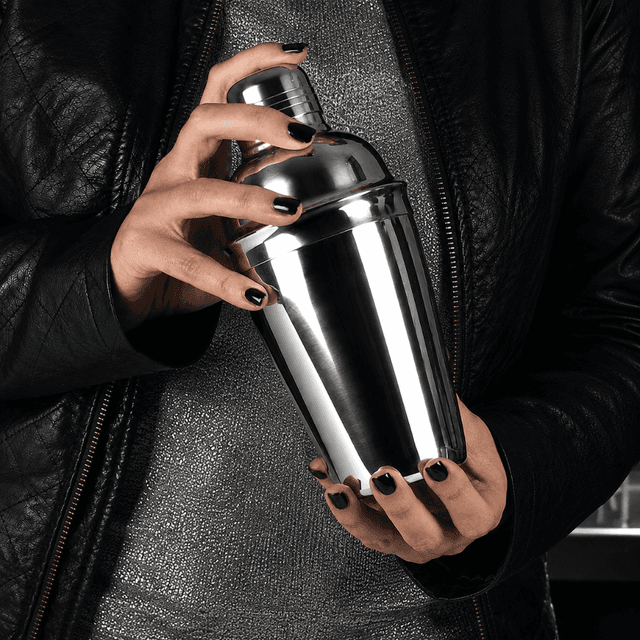 image of Chrome cocktail shaker