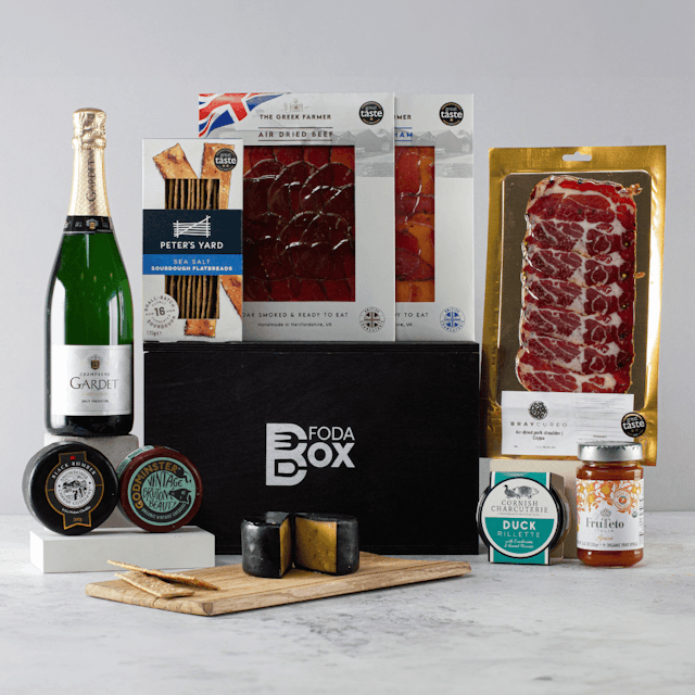 image of Champagne, charcuterie & cheese hamper